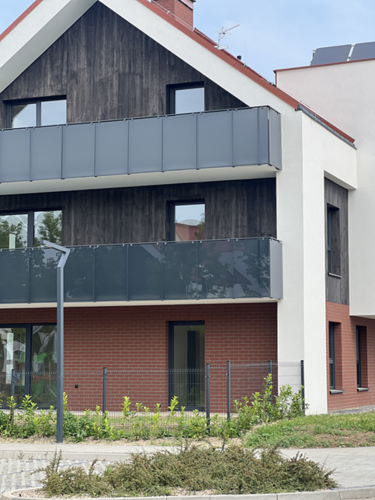 Balkon czy ogród – jak wybrać idealne mieszkanie?